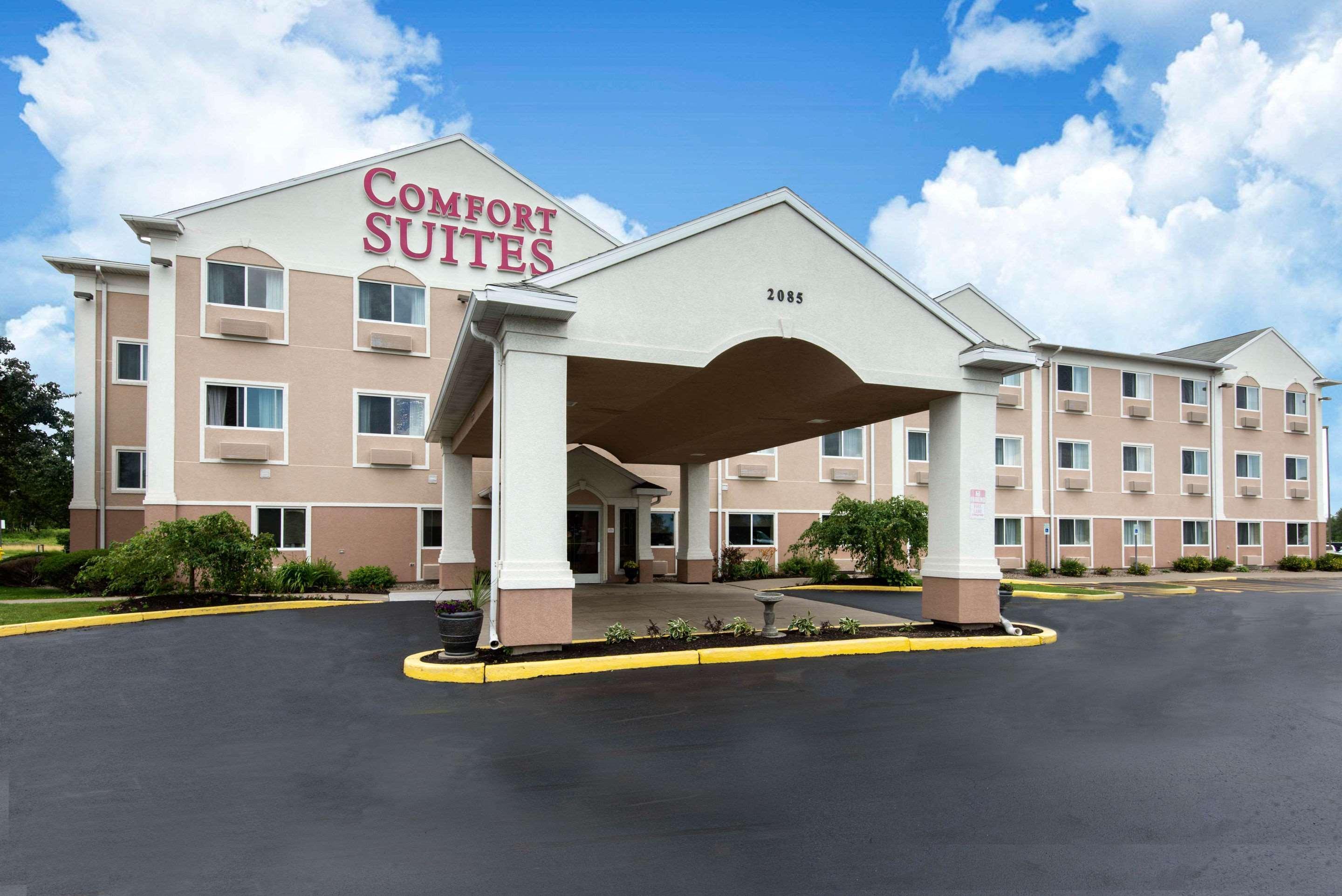 Comfort Suites Rochester Henrietta University Area Eksteriør bilde
