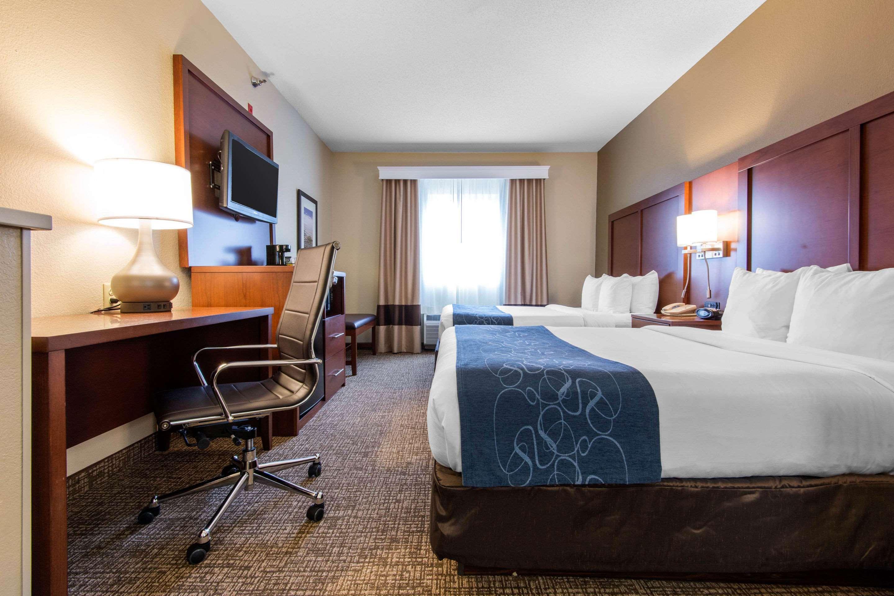 Comfort Suites Rochester Henrietta University Area Eksteriør bilde