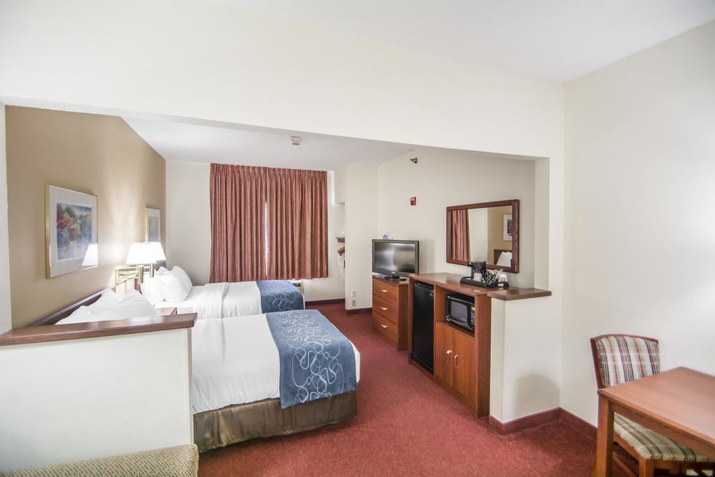 Comfort Suites Rochester Henrietta University Area Eksteriør bilde
