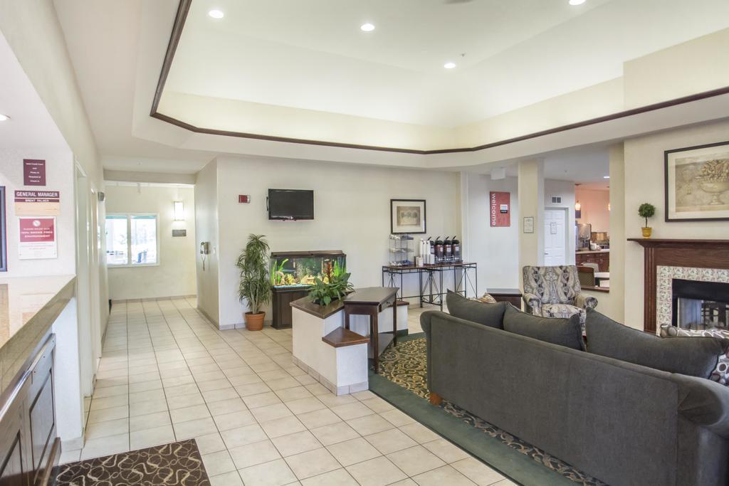 Comfort Suites Rochester Henrietta University Area Eksteriør bilde