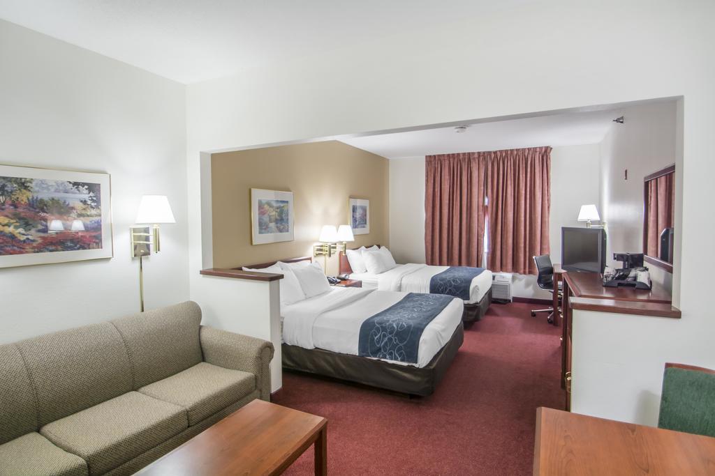 Comfort Suites Rochester Henrietta University Area Eksteriør bilde