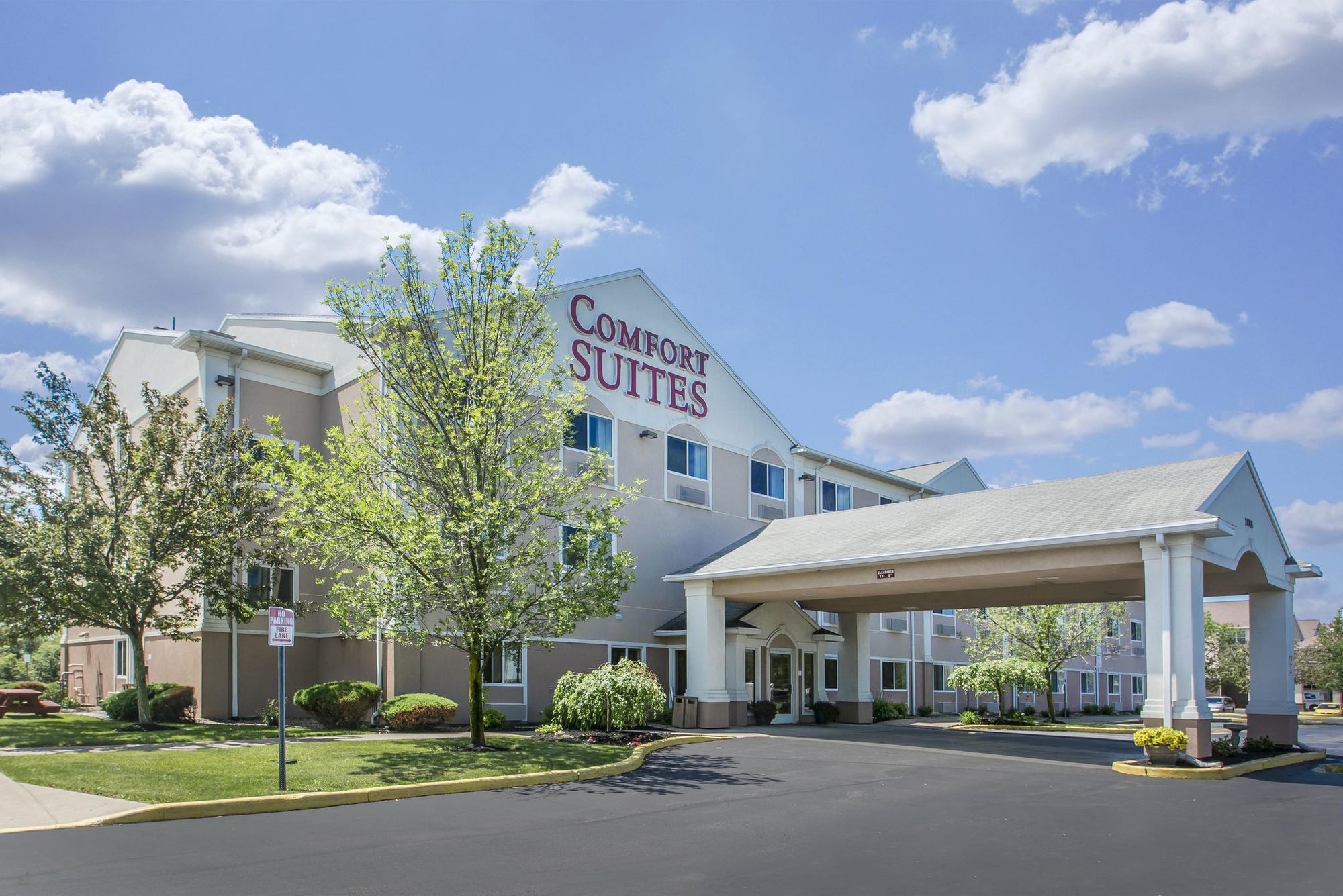 Comfort Suites Rochester Henrietta University Area Eksteriør bilde