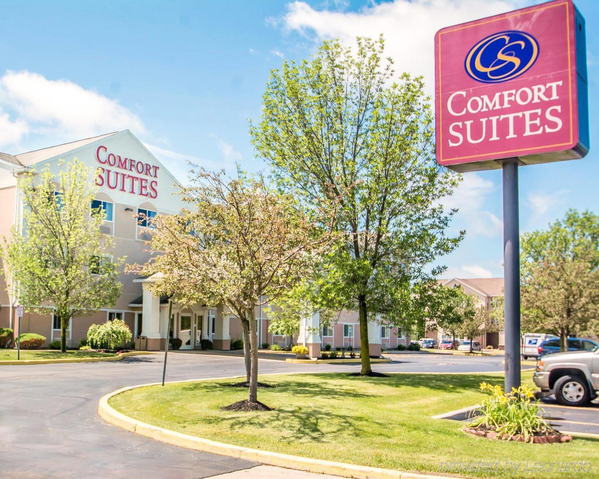 Comfort Suites Rochester Henrietta University Area Eksteriør bilde