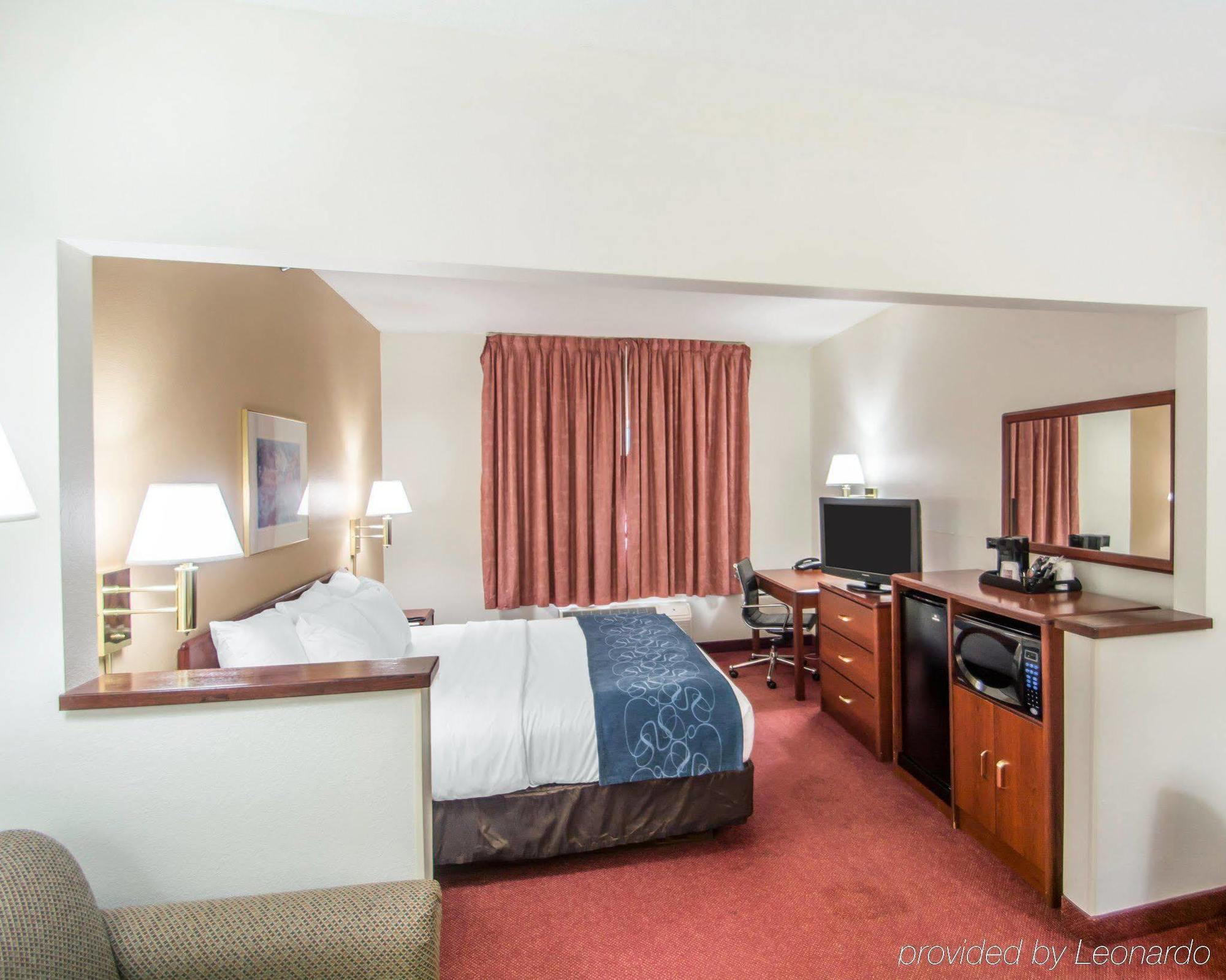 Comfort Suites Rochester Henrietta University Area Eksteriør bilde